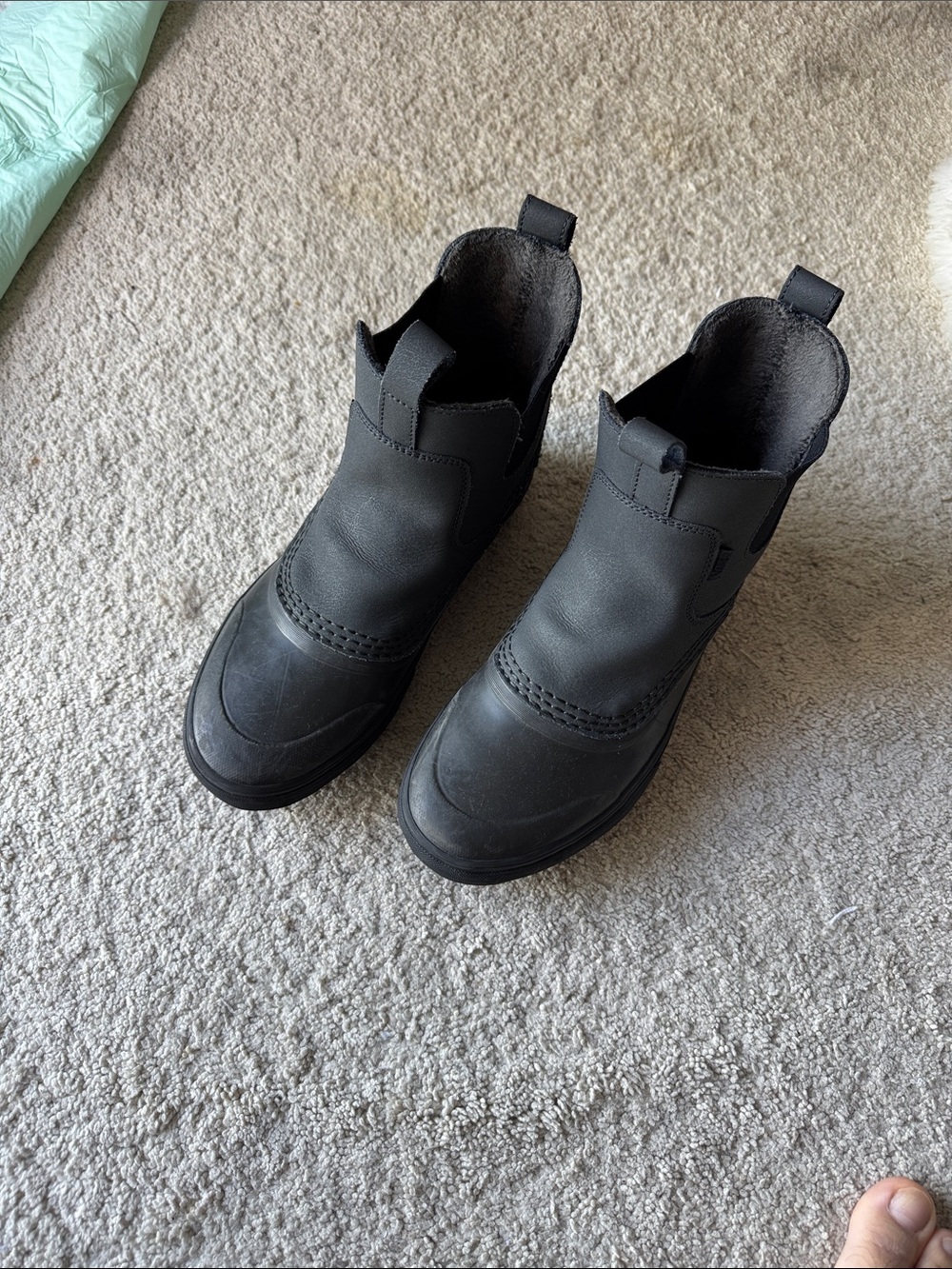Vans Men's Black Slip-On Chelsea Boots